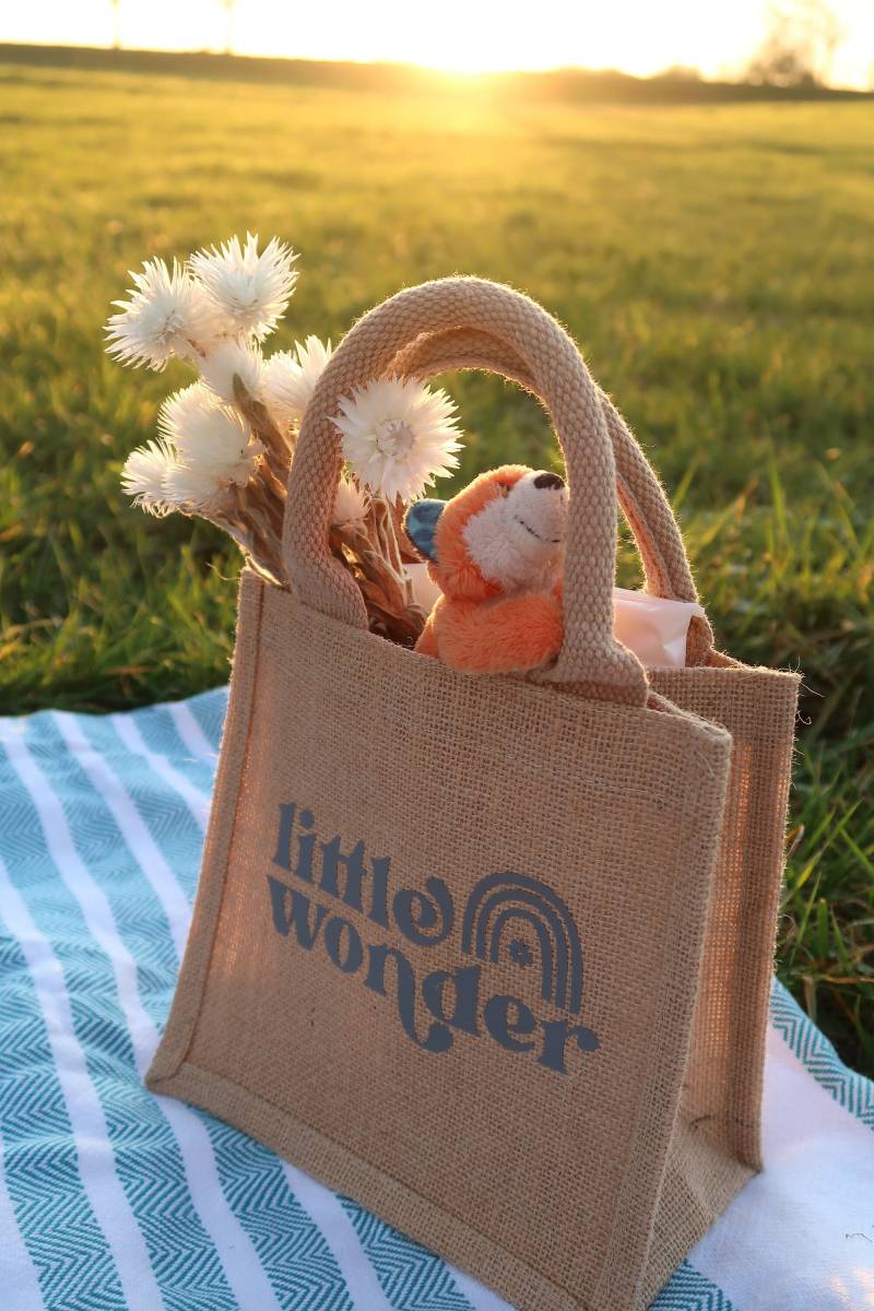 Geschenktasche Jute Klein "Little Wonder", Geburt, Babyparty, Geschenk Für Werdende Mama von Kreativiani