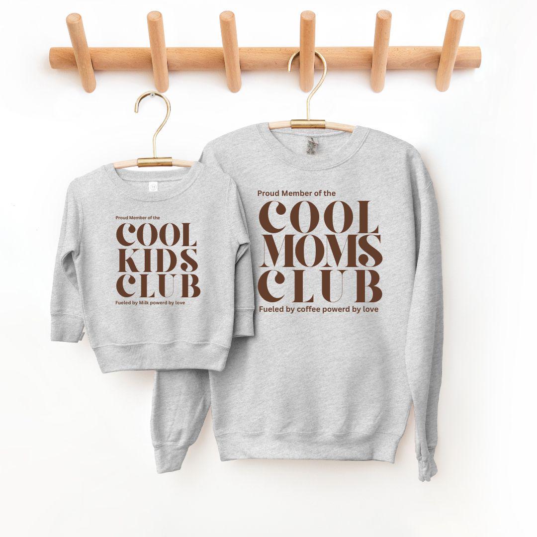 Partnerlook Sweatshirt Set - Cool Mums & Kids Club- Mutter Kind Club Pullover Mama Tochter Geschenk Für Kaffeeliebhaber von KreativkomplizenShop