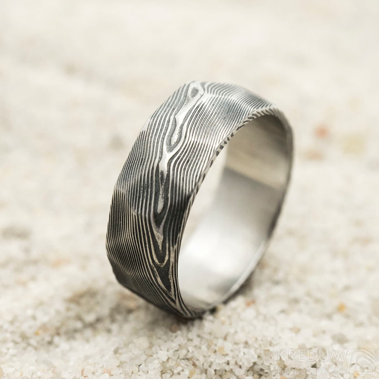 Damast Ring Herren Damen - Einzigartiger Ehering Facettierter Verlobungsring Paar Set Für Sie Und Ihn Rock von KredumArt