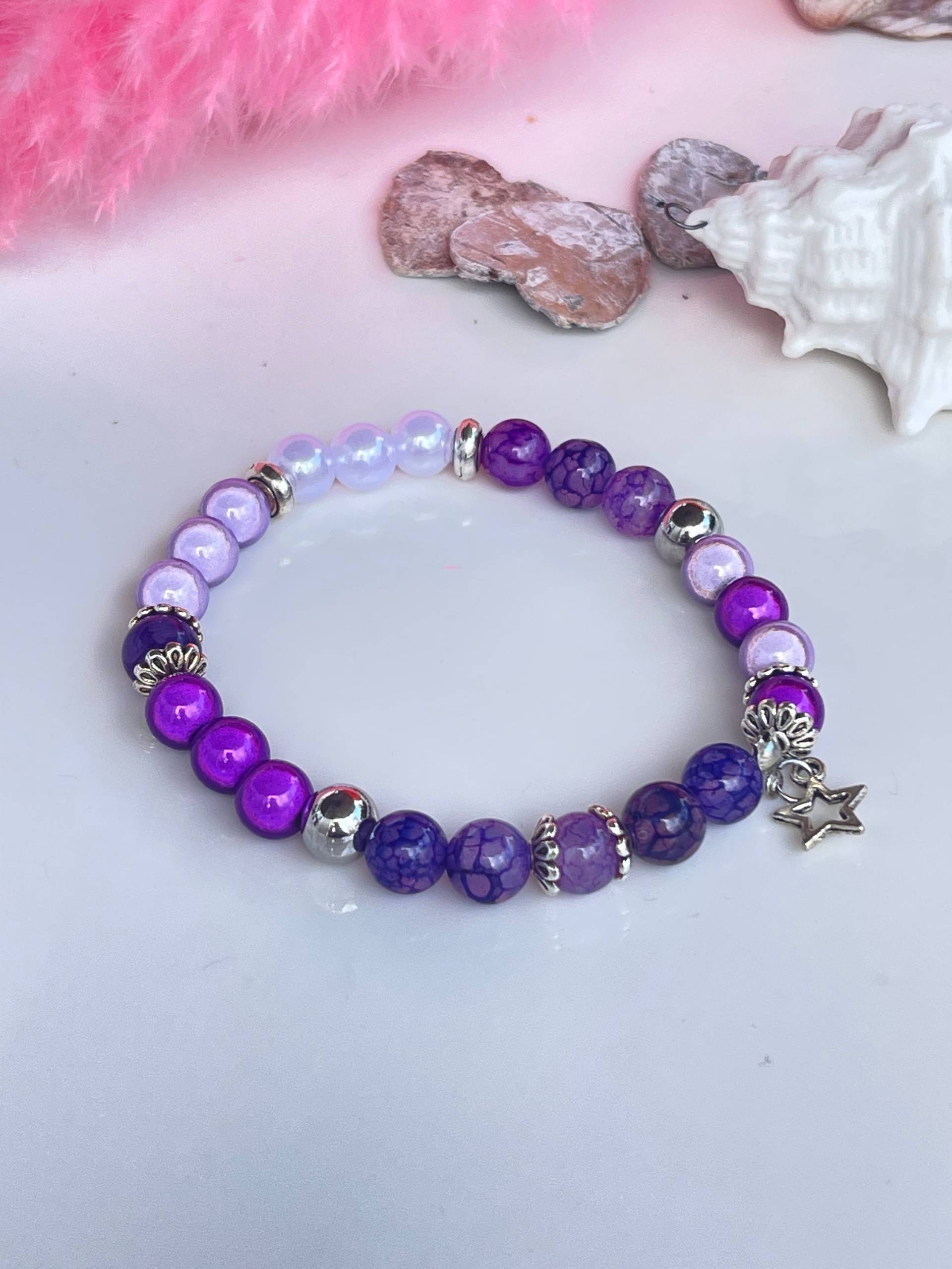 Armband Mit Achat-, Miracle-, Edelstahl - Und Wachsperlen. Lila, Purpur, Lavendel, Weihnachten Geschenk, 8 Mm Durchmesser von KreoleaSchmuckdesign