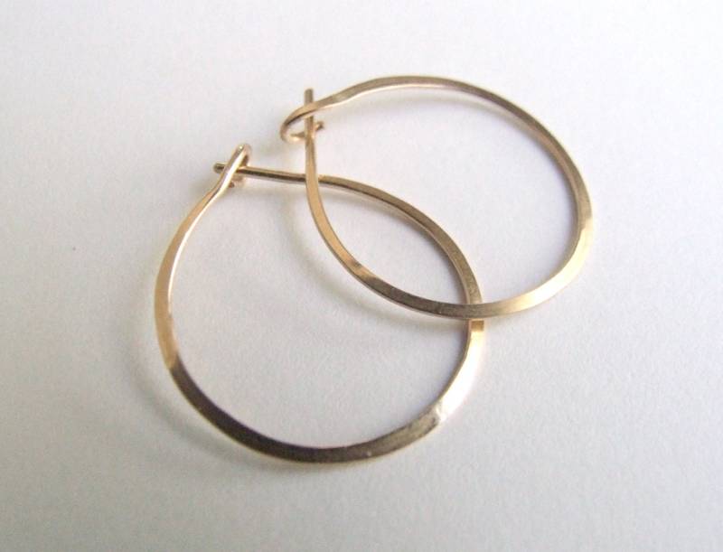 Gold Creolen - Kleine Hoop Ohrringe Goldgefüllt Schlicht Klassisch Minimalistisch Basic Leicht Gehämmert Gelbe Rose 18 Mm 20 24 Anhängeröse Geschenk von KrisPstudio