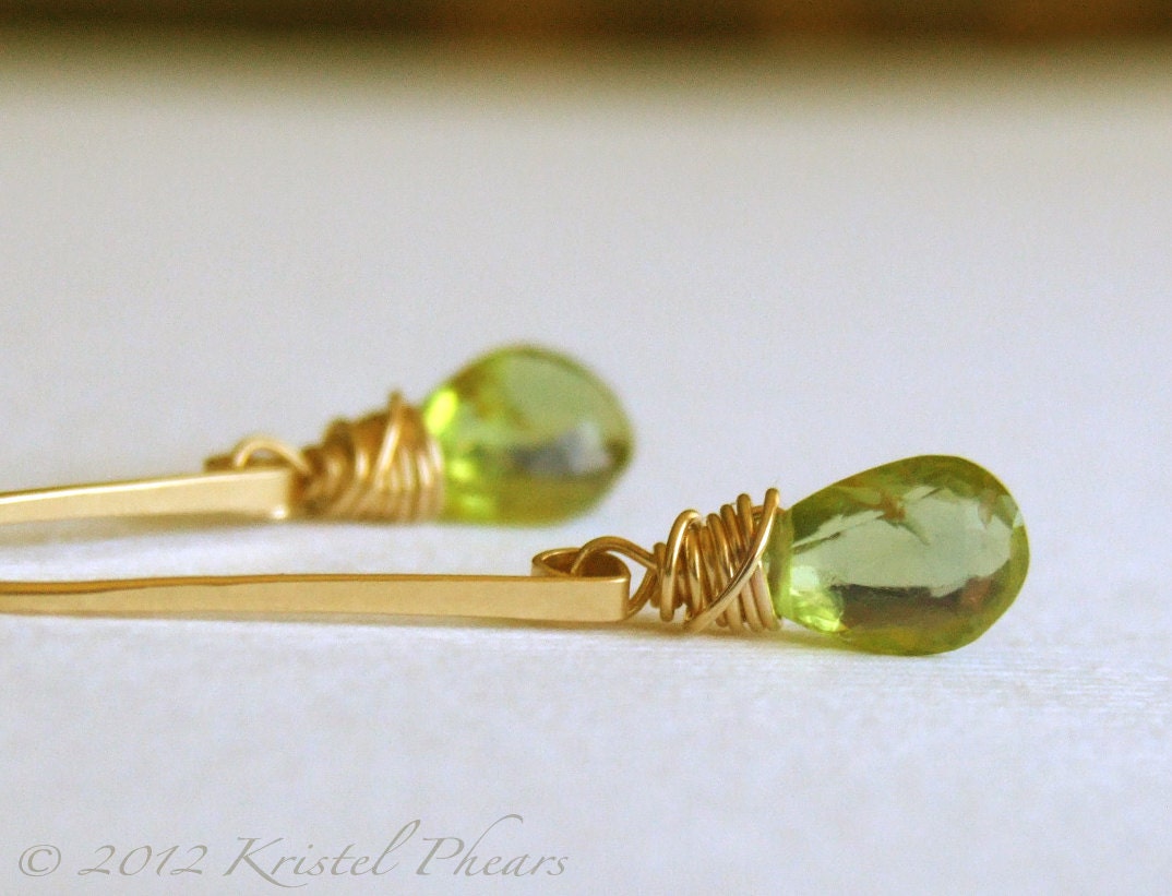 Peridot Ohrringe - Silber Oder Gold-Filled Ohrstecker Apfel Lime Grün Original Schmuck Design August Geburtsstein Jahrestag Geschenk von KrisPstudio