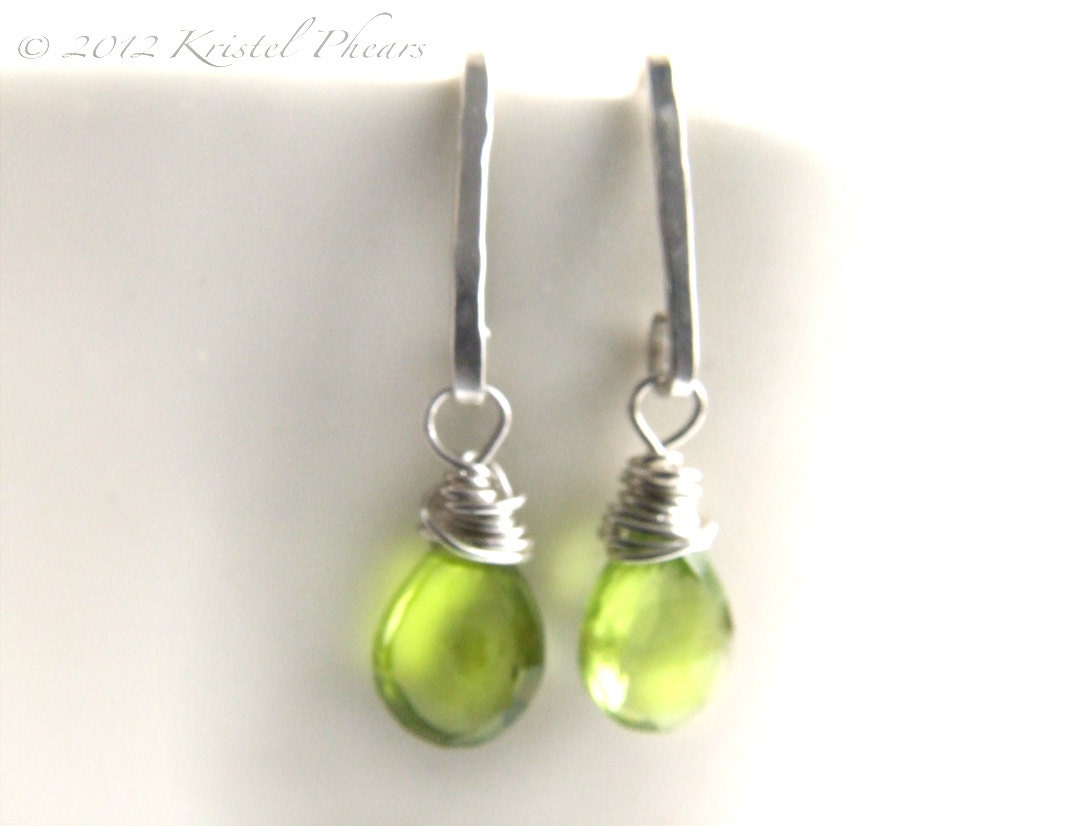 Peridot Ohrringe - Sterling Ohrstecker Apfelgrün Naturedelstein Original Schmuck Design August Geburtsstein Jahrestag Brautgeschenk von KrisPstudio