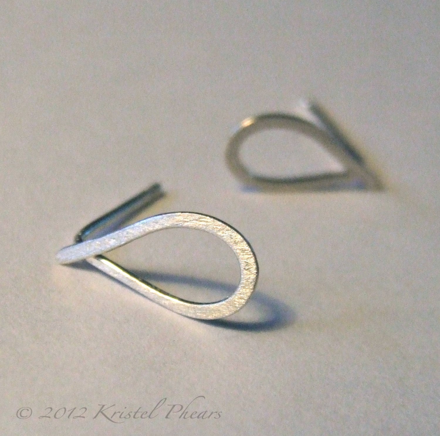 Tear Drop Ohrringe - Silber Gold-Filled Baumeln Ursprüngliches Design Austauschbar Post Gestüt Ösen Freund Mutter Geschenk von KrisPstudio