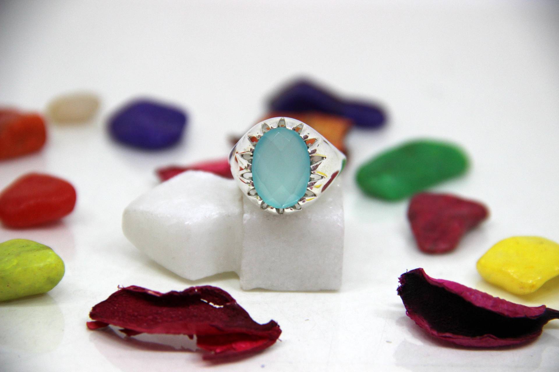 Aqua Chalcedon Ring , Silber 925 Sterling Facettierter Oval Briolette Handgefertigter von KrishivExports