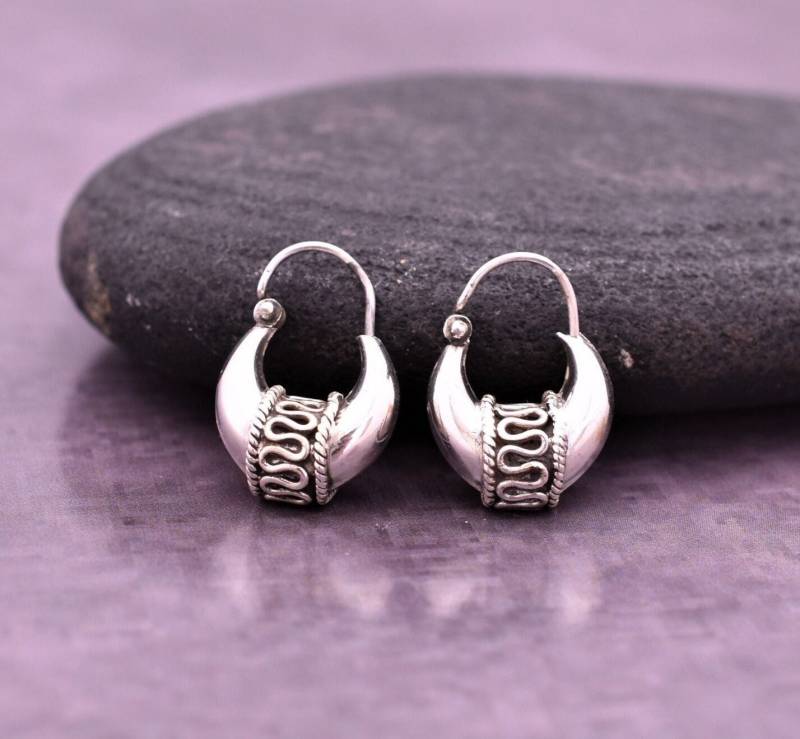 Silber Mond Ohrring - 925 Massiv Sterling Hoop Handgemachter Tiny Unisex von KrishnaJewelsByAnuj