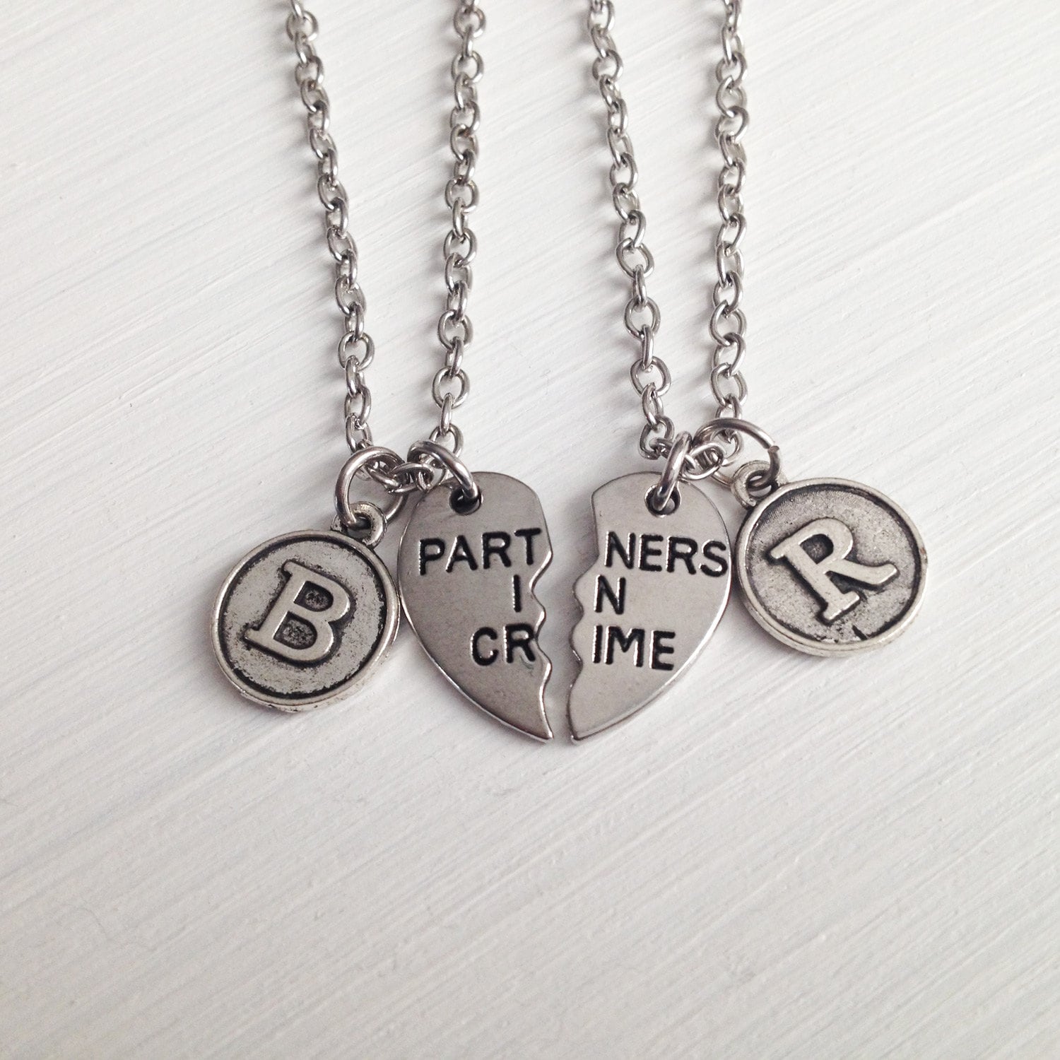Partner in Crime Halskette - Bester Freund Personalisierte Freundschaft Freundin Geburtstag Geschenk Partner in Crime Halskette - Bester Freund Personalisierte Freundschaft Freundin Geburtstag Geschenk von KrisnaDesign