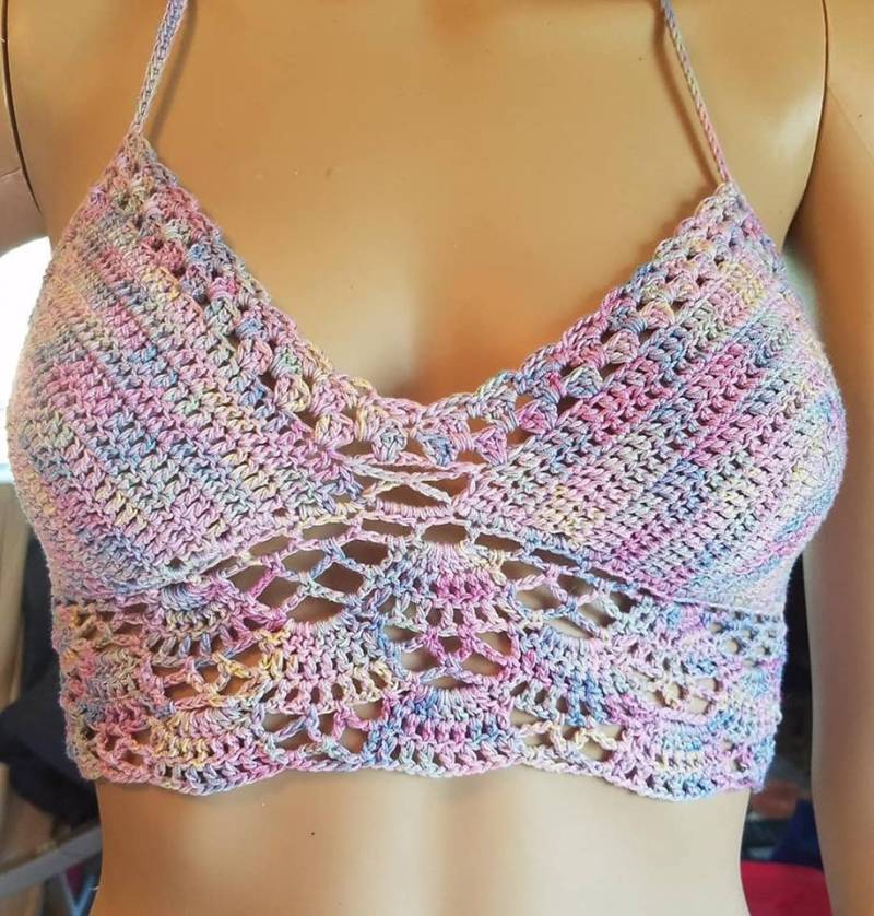 Crop Top Neckholder Festival Strand Bralette Gehäkelte Baumwolle Bademode Sommer Wear Pool Party von KrissKrochet