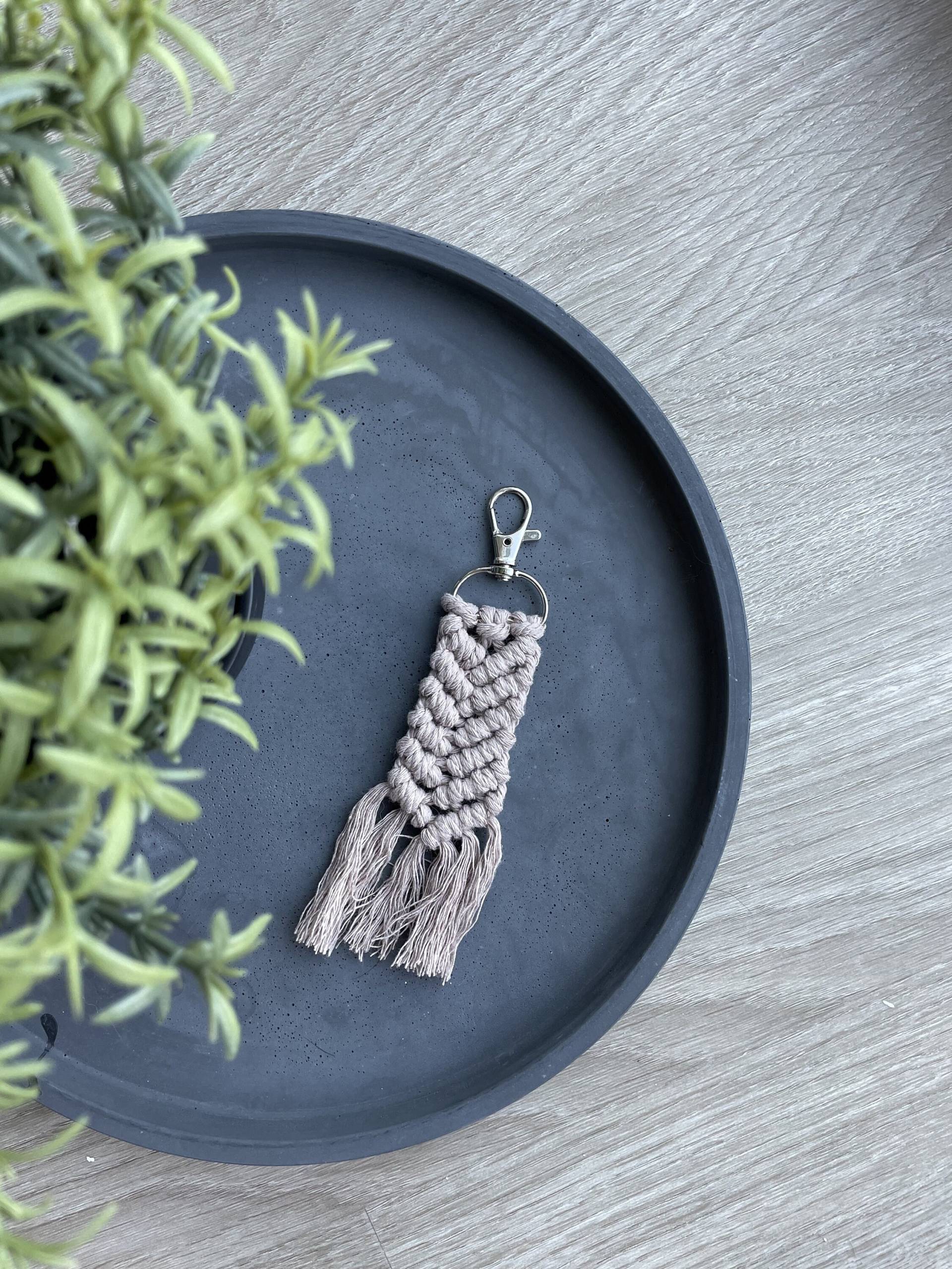 Emma Makramee Schlüsselanhänger/Geschenke/Bohomacrame/Bohostyle/Bohoschlüsselanhänger Emma Makramee Schlüsselanhänger/Geschenke/Bohomacrame/Bohostyle/Bohoschlüsselanhänger von KristaCollective