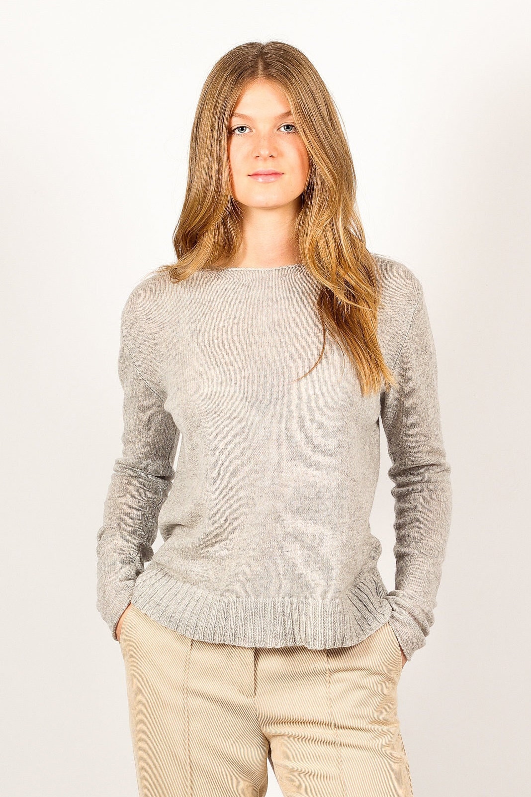 Grauer Kaschmirpullover Anna, Damen Rollkragen Aus 100 % Kaschmir, Feinstrick Mit Rundhalsausschnitt Und Langen Ärmeln von KristaElsta