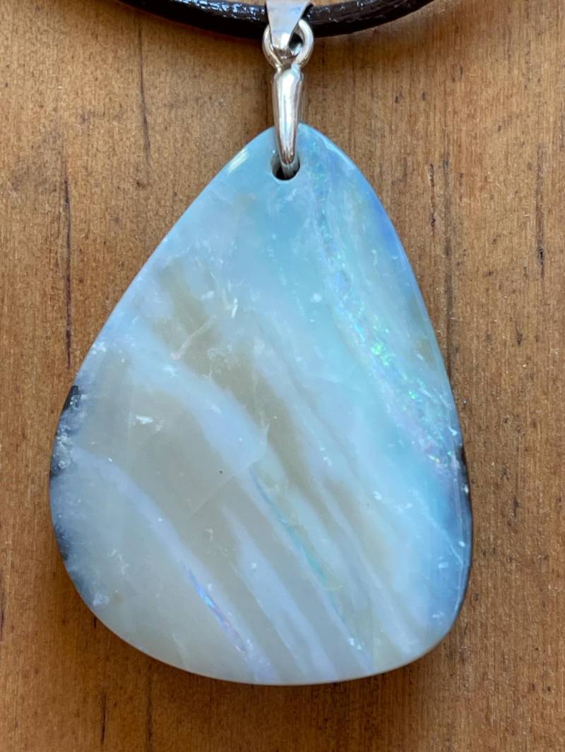 Boulder Opal Anhänger von KristallAura