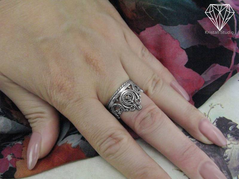 Filigraner Königlicher Kronenring/Verstellbarer 925Er Silber Handgefertigter Designerring Für Frauen Silberner Tiararing von KristallSilverStudio