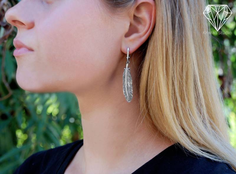 Lange Silber Vogel Federn Schmuck Baumeln Ohrringe/Feder Hippie Boho Western Ohrring von KristallSilverStudio