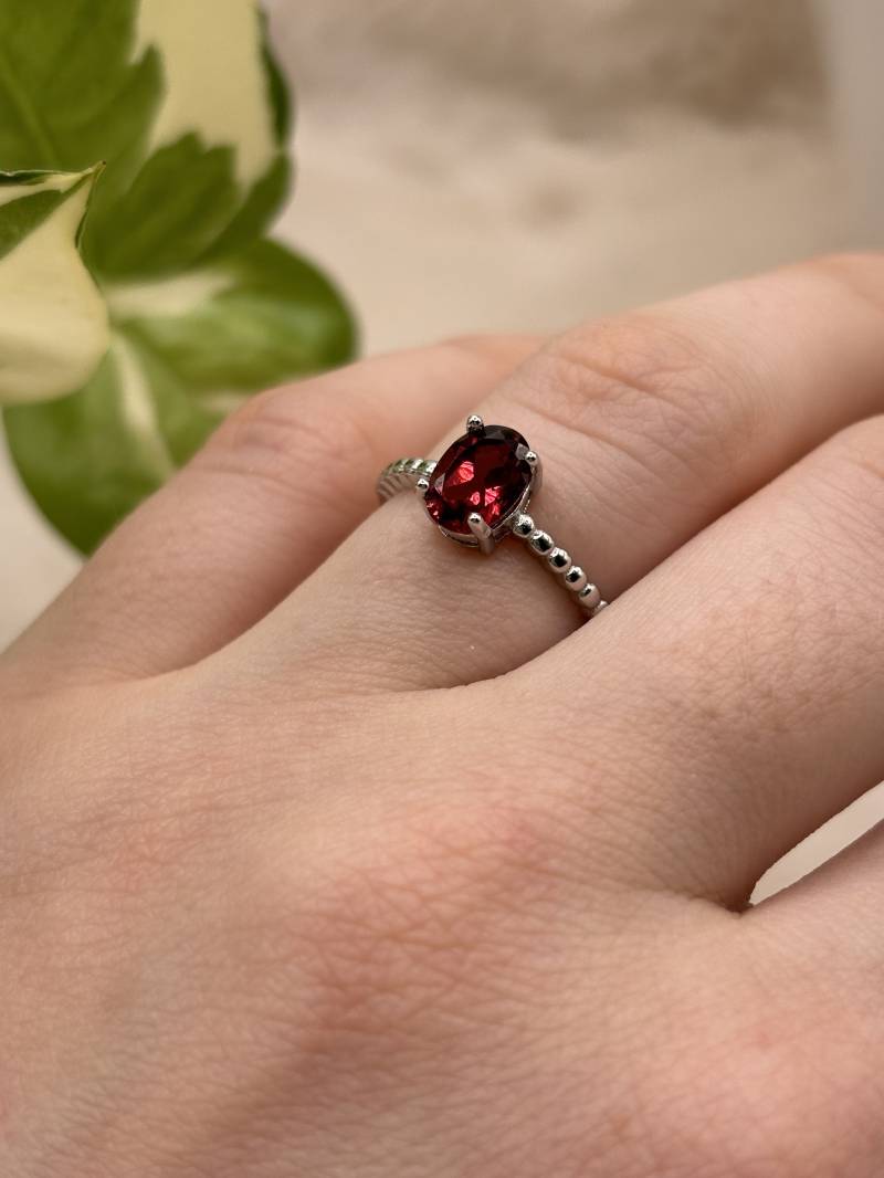 Granat Ring Facettiert/925Er Silber Größenverstellbar Heilstein Edelstein Granat Ring Facettiert/925Er Silber Größenverstellbar Heilstein Edelstein von Kristallisierend