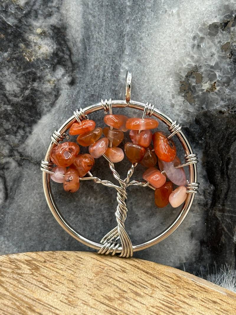 Karneol Tree Of Life/Baum Des Lebens Anhänger Karneol Tree Of Life/Baum Des Lebens Anhänger von Kristallisierend