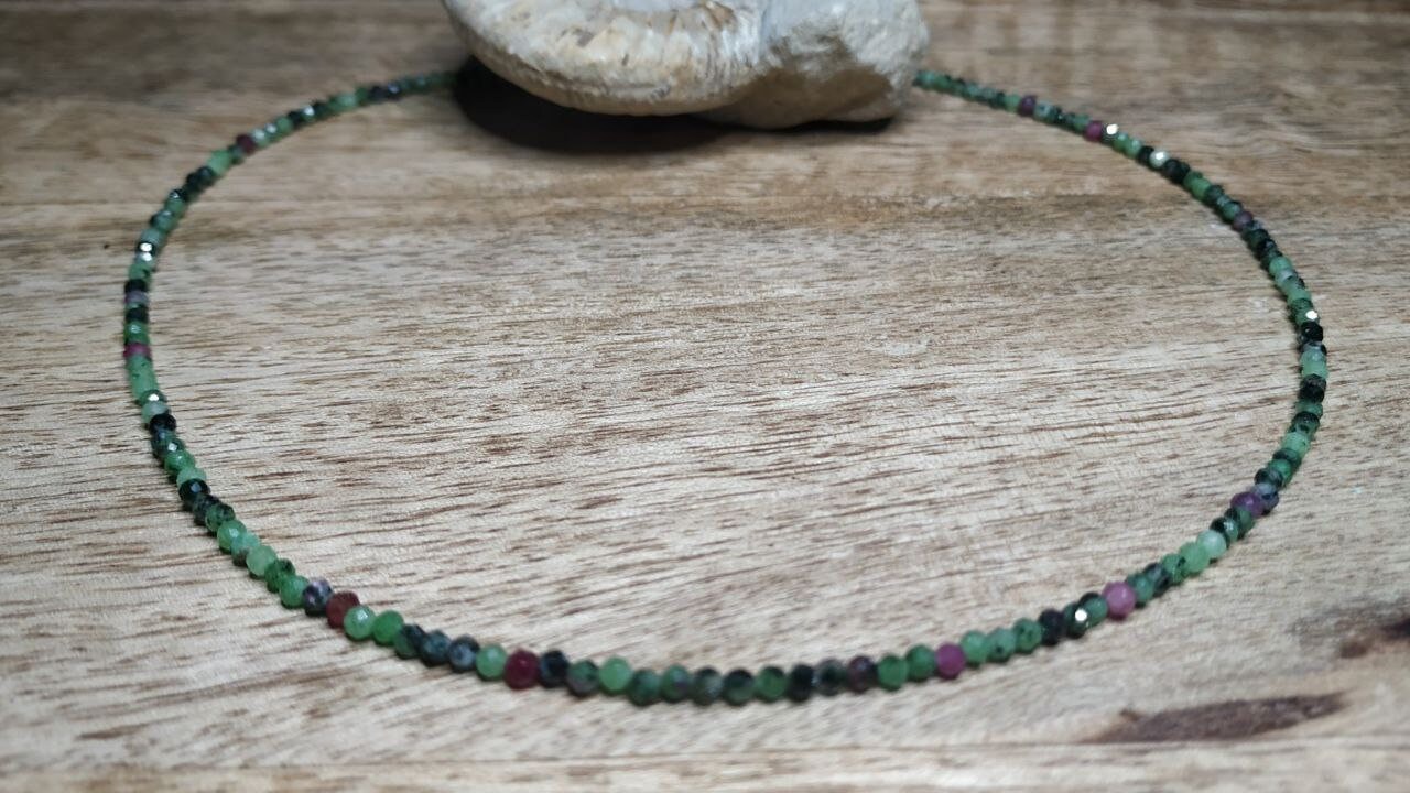 Epidot Zoisit Kette 2mm, Facettiert, Grün, Pink, Edelsteinkette von KristallklarKetten