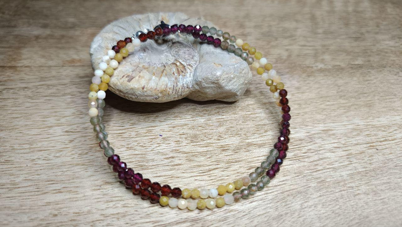 Granat Jade Kette Facettiert, 3mm Perlen, Collier, Edelsteinkette von KristallklarKetten