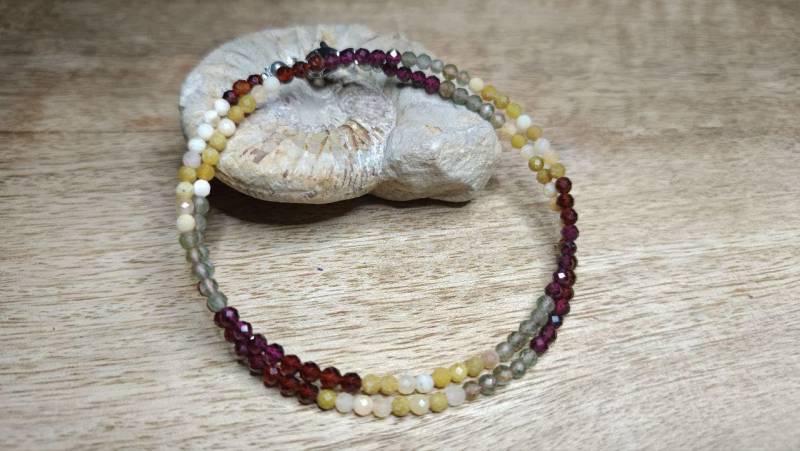Granat Jade Kette Facettiert, 3mm Perlen, Collier, Edelsteinkette Granat Jade Kette Facettiert, 3mm Perlen, Collier, Edelsteinkette von KristallklarKetten