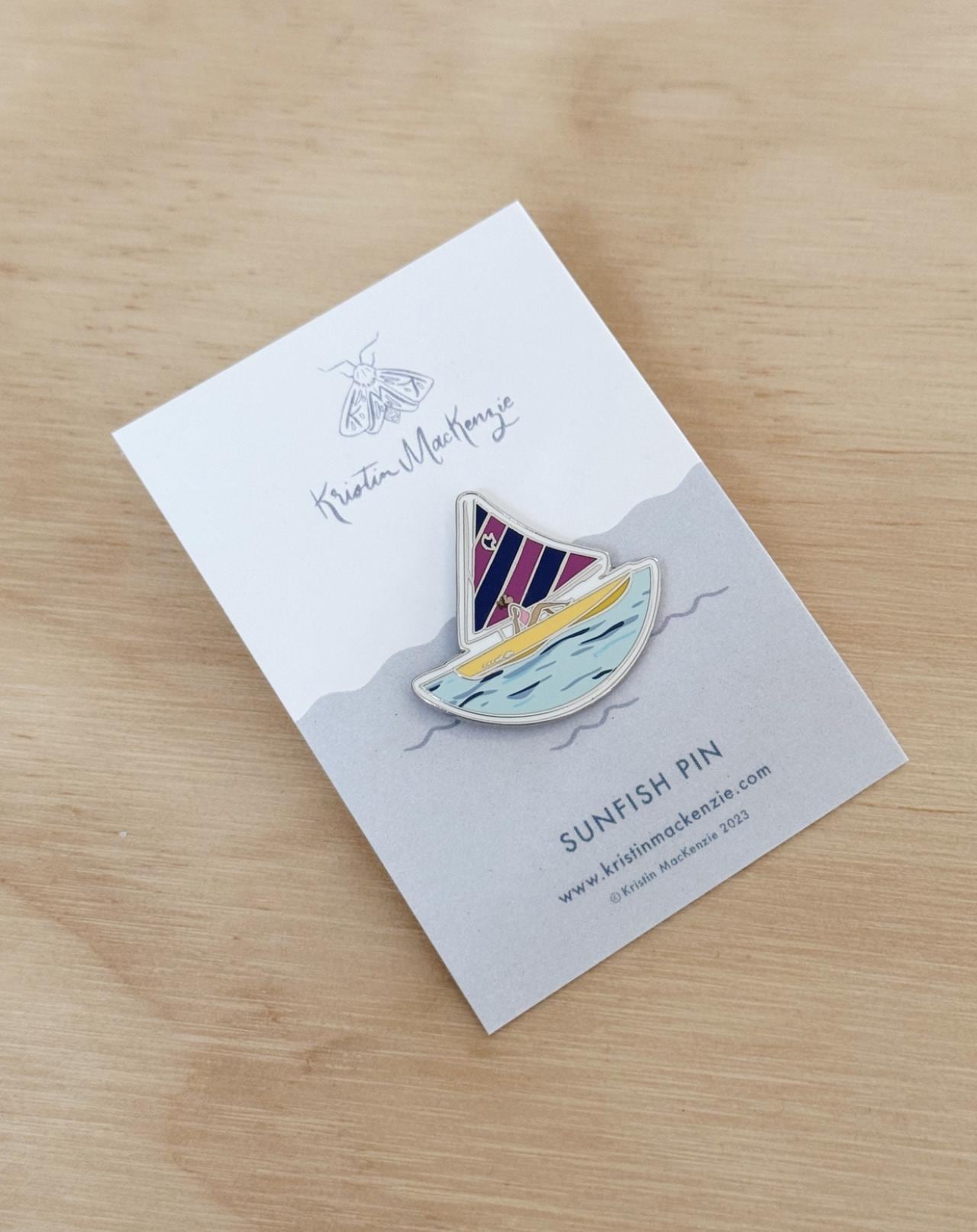 Sommer Emaille Pin Sommer Emaille Pin von KristinMacDesign