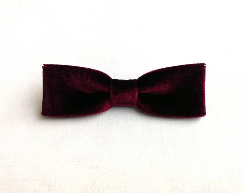 Burgund Samt Fliege. Dünne, Schlanke Winter Hochzeit Trauzeugen Geschenk, Freund Geschenke Für Männer von KristineBridal