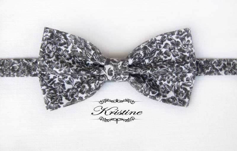 Herren Grau Floral Fliege. Monochrome von KristineBridal