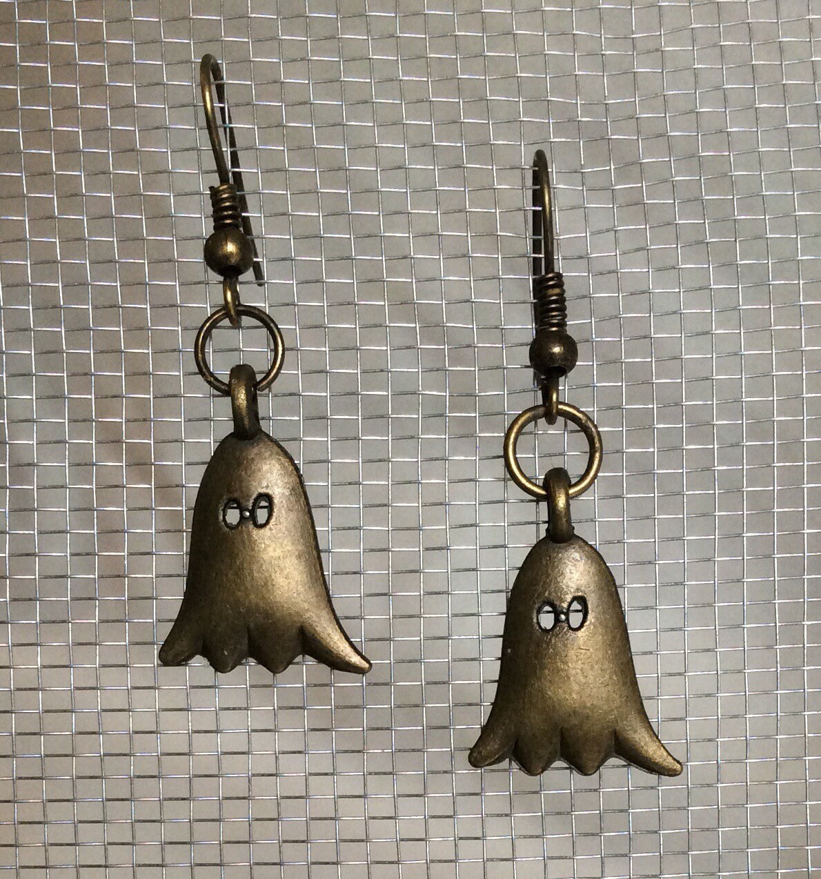 Halloween Bronze Gespenst Ohrringe Halloween Bronze Gespenst Ohrringe von KristisKreations13