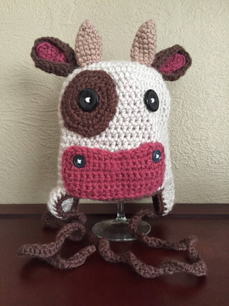 Gehäkelte Kuh Ohrenklappe Handgemachte Tier Mütze, Fotorequisite von KristysCrowchet