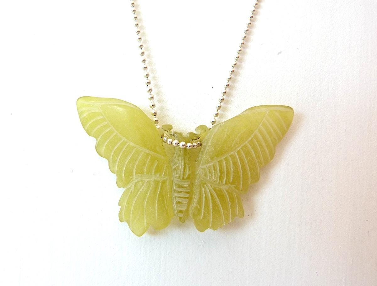 Silberkette Mit Schmetterlinganhänger, Hellgrüner Jadeanhänger, Kugelkette Aus Sterlingsilber, Hellgrüner Schmetterling, Halskette Silber Silberkette Mit Schmetterlinganhänger, Hellgrüner Jadeanhänger, Kugelkette Aus Sterlingsilber, Hellgrüner Schmetterling, Halskette Silber von KrisztinaSchmuck