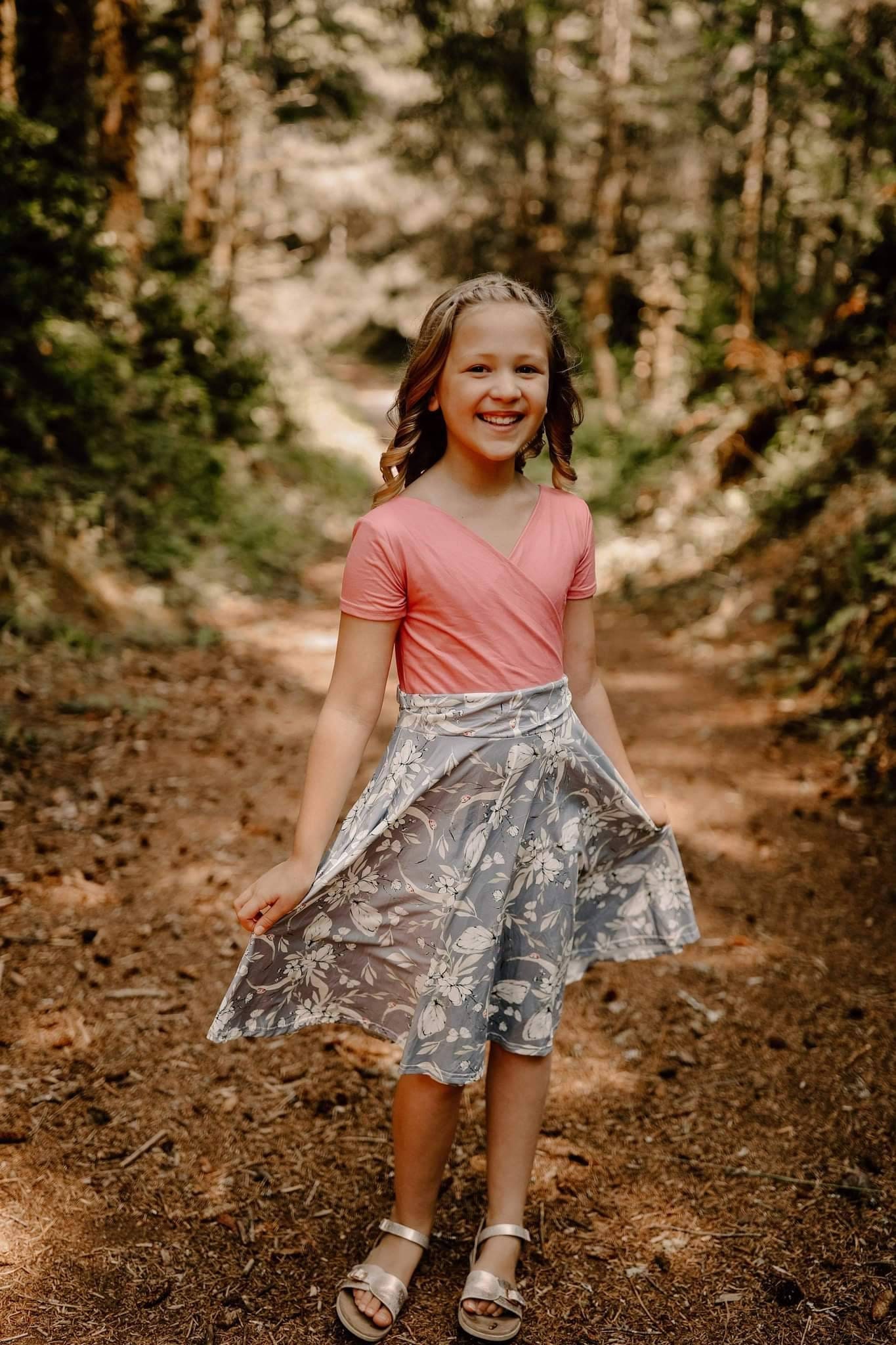 Mädchen Bescheiden Twirly Spiel Kleid Shorts Set Taschen Soft Tagless Lizard Axolotl Schlange Libelle Motte Ameisen Schmetterling Marienkäfer Tier von KritterKids