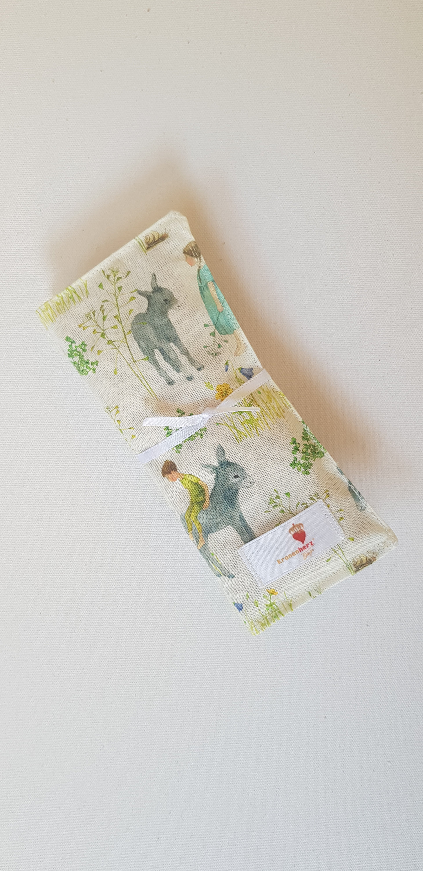 Baby-Körnerkissen Mit Kirschkernfüllung Baby-Körnerkissen Mit Kirschkernfüllung von KronenherzDesign
