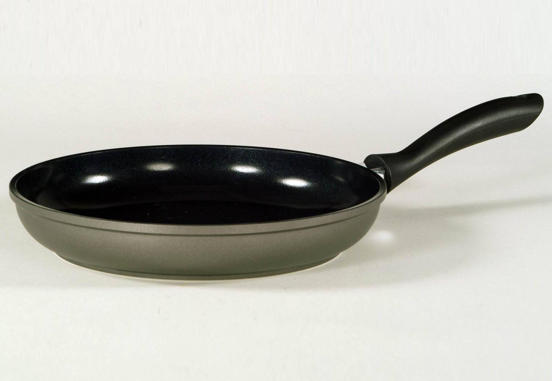 Krüger Bratpfanne "Aluguss Pfanne flach Potsdam, 24 cm" Aluminiumguss 1 Stk. tlg. für Induktions-Kochfelder geeignet von Krüger