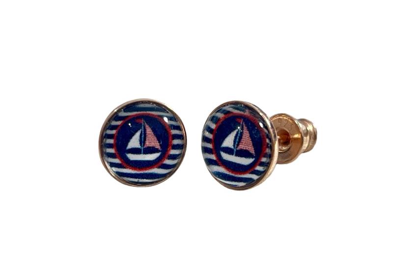 925 Sterling Silber Segelboot Boot Maritim Ohrstecker Cabochon Ohrringe von KruemelsAtelier