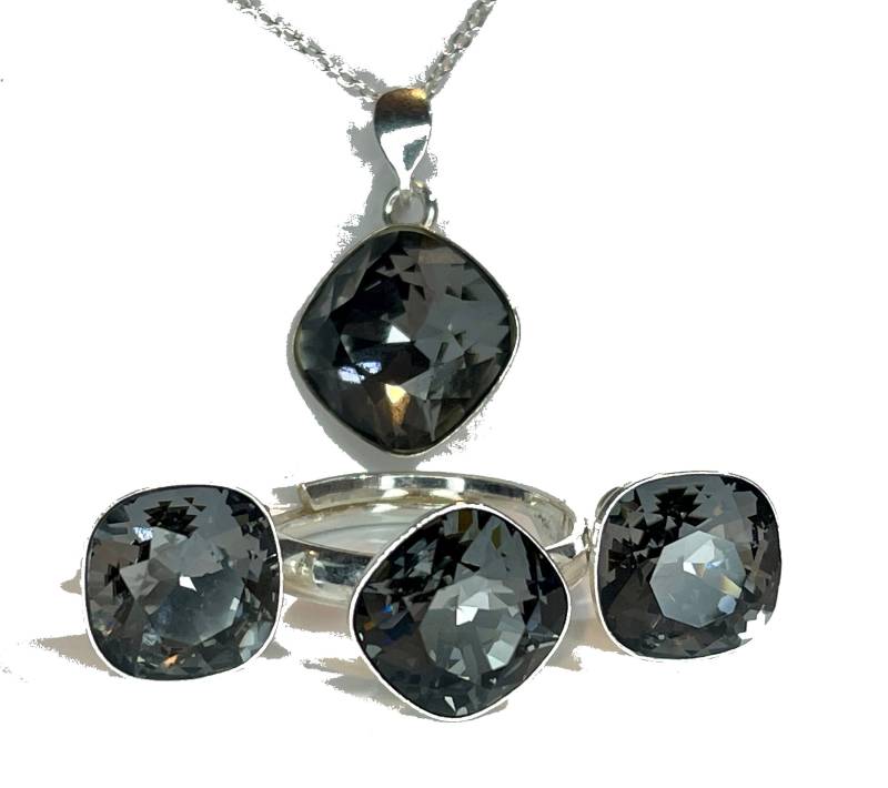 Silber Swarovski Kristall Square Verziert Mit Ohrstecker Ohrringe Fingerring Ring Halskette Armband Silver Night 925 Sterling von KruemelsAtelier