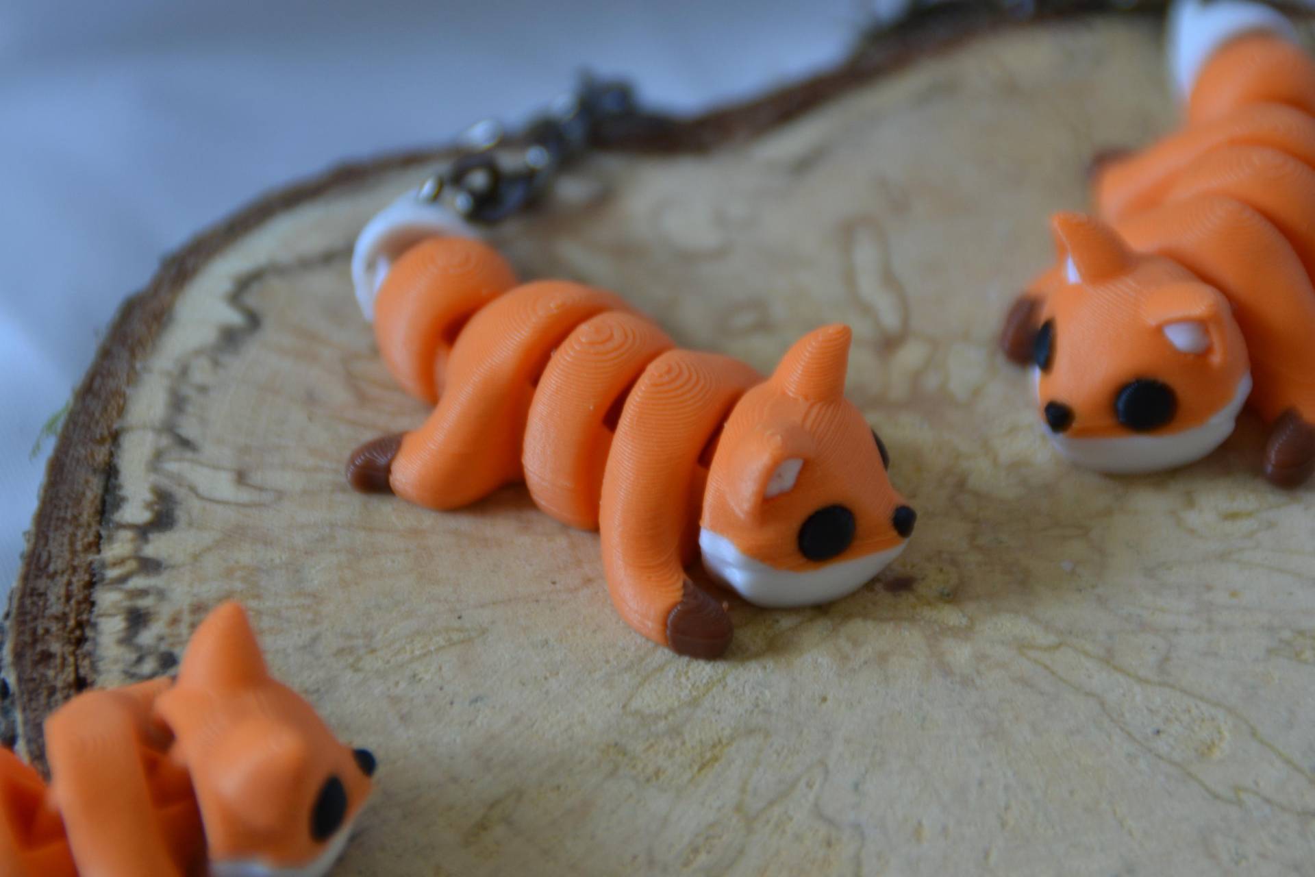 Flexi Fuchs Schlüsselanhänger - Beweglich & Niedlich | 3D-Druck Geschenk Handmade Tieranhänger Fidget Toy Fox Keychain Flexi Fuchs Schlüsselanhänger - Beweglich & Niedlich | 3D-Druck Geschenk Handmade Tieranhänger Fidget Toy Fox Keychain von KryptoCustomDesign