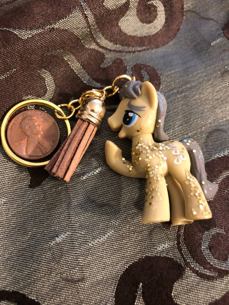 Glitter Mlp Reicher Männlicher Pony-Schlüsselanhänger Glitter Mlp Reicher Männlicher Pony-Schlüsselanhänger von KrystalGifts