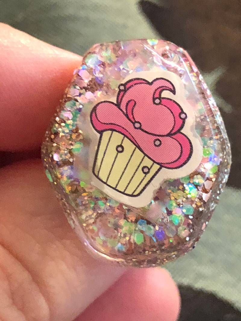 Kawaii Cupcake-Kunstharzring Kawaii Cupcake-Kunstharzring von KrystalGifts
