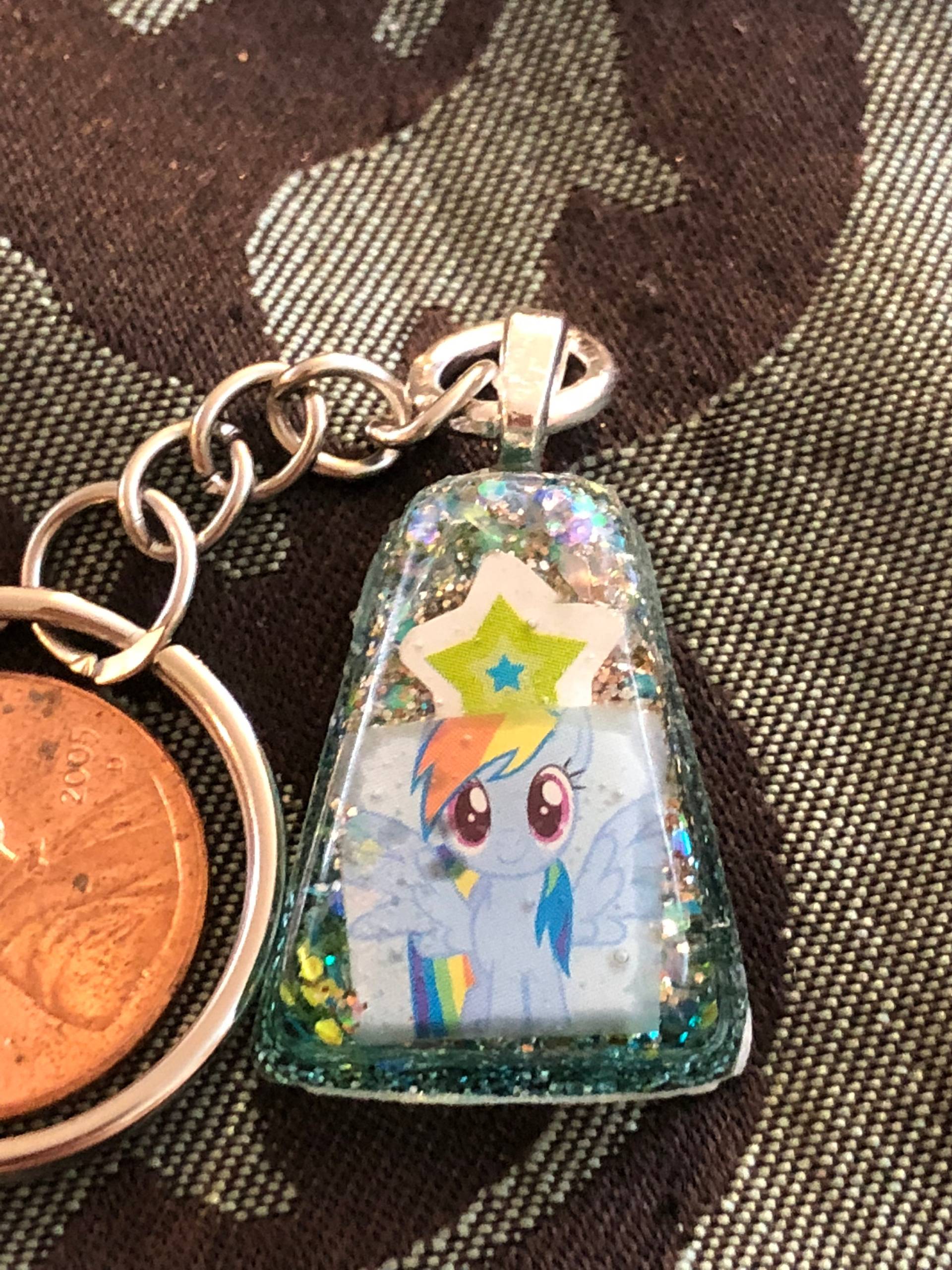 Rainbow Dash Schlüsselanhänger Aus Resin Rainbow Dash Schlüsselanhänger Aus Resin von KrystalGifts
