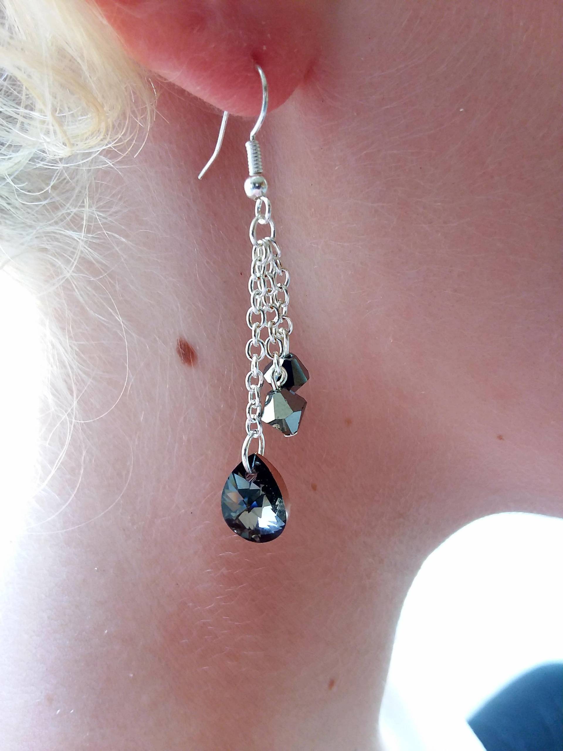 Graue Swarovski Kristall Ohrringe, Silber Baumeln Schmuck von KrystalineElegance