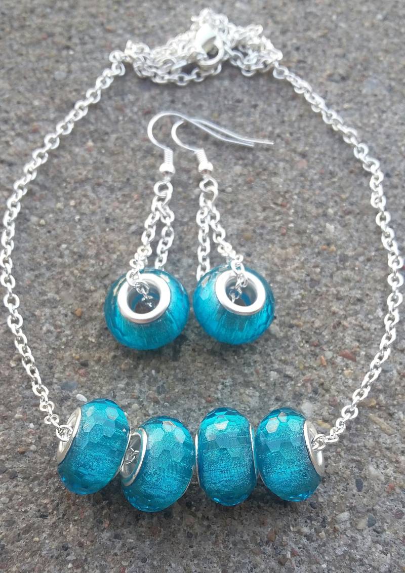 Schmuckset Karibikblau Mit Versilberter Kette von KrystalineElegance