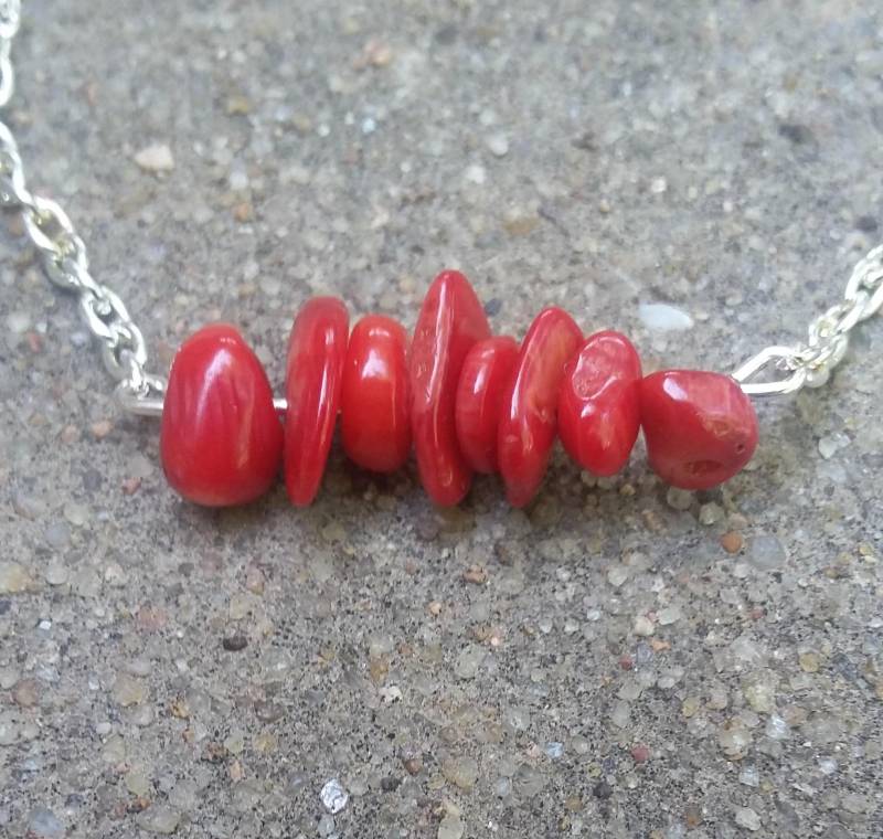 Zierliches Rotes Sterling Silber Armband | Rote Koralle von KrystalineElegance