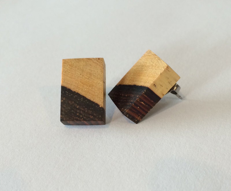 Gitarre Holz Ohrringe, Rosenholz Cocobolo Ergebnis Natürlicher Splintholz Und Kernholz, Große Ohrstecker, Eco-Friendly, Upcycled Gitarre Holz Ohrringe, Rosenholz Cocobolo Ergebnis Natürlicher Splintholz Und Kernholz, Große Ohrstecker, Eco-Friendly, Upcycled von Kscraps