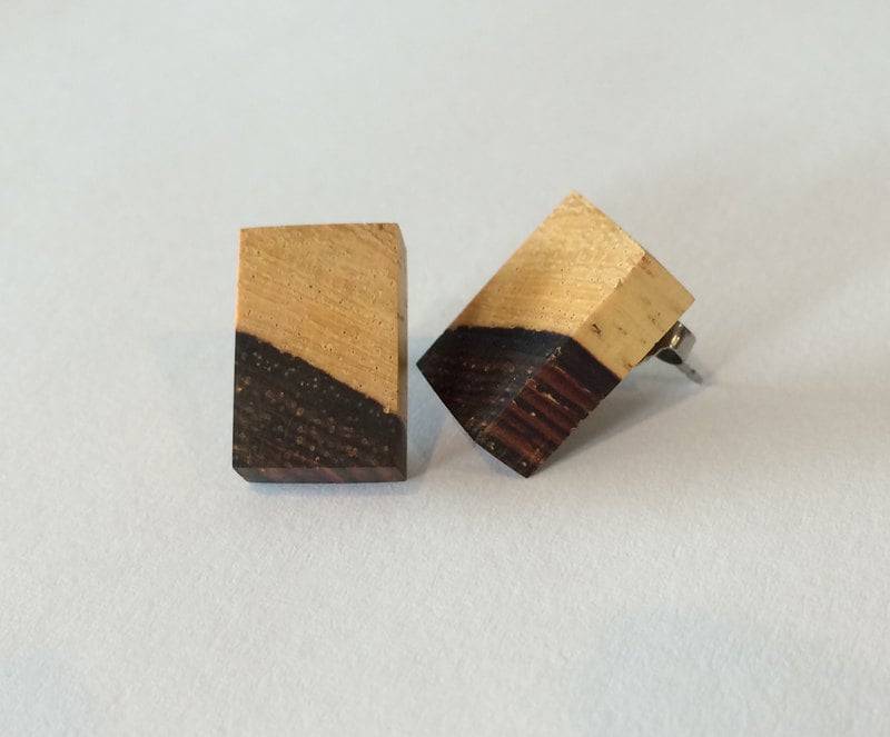 Gitarre Holz Ohrringe, Rosenholz Cocobolo Ergebnis Natürlicher Splintholz Und Kernholz, Große Ohrstecker, Eco-Friendly, Upcycled Gitarre Holz Ohrringe, Rosenholz Cocobolo Ergebnis Natürlicher Splintholz Und Kernholz, Große Ohrstecker, Eco-Friendly, Upcycled von Kscraps