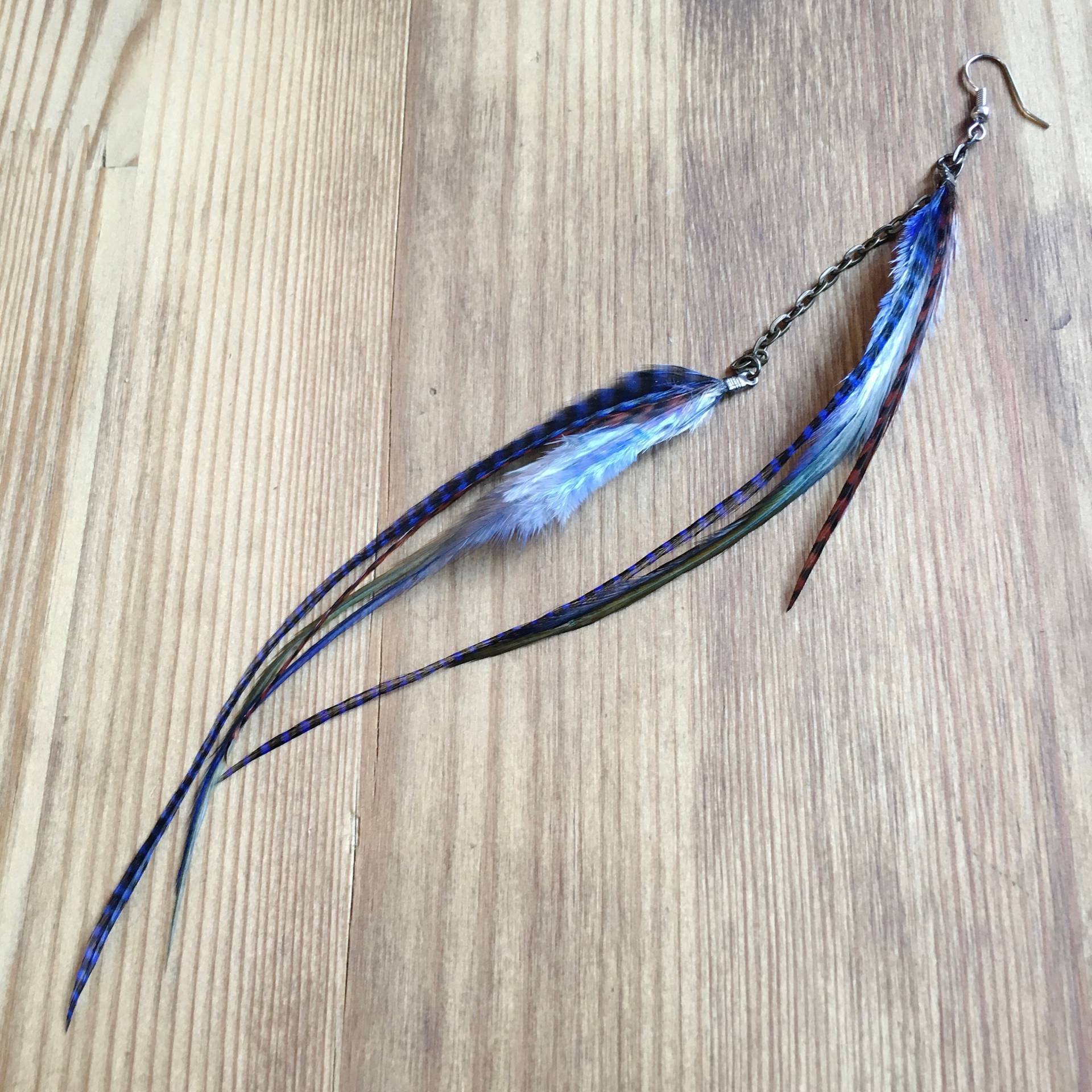 Lange Feder Kaskadenohrring Blau, Violett, Braun, Asymmetrisch, Statement von KstarFeathers
