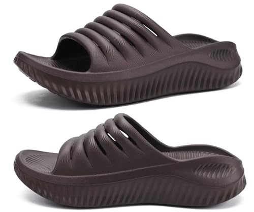 KuaiLu Recovery Sandalen Damen Bequeme Plantarfasziitis Schlappen Orthopädische Offene Zehen Frauen Sport Latschen Leicht Wasserfest Badelatschen Sommer Strand Badesandalen Tarnfarbe Braun 43 von KuaiLu