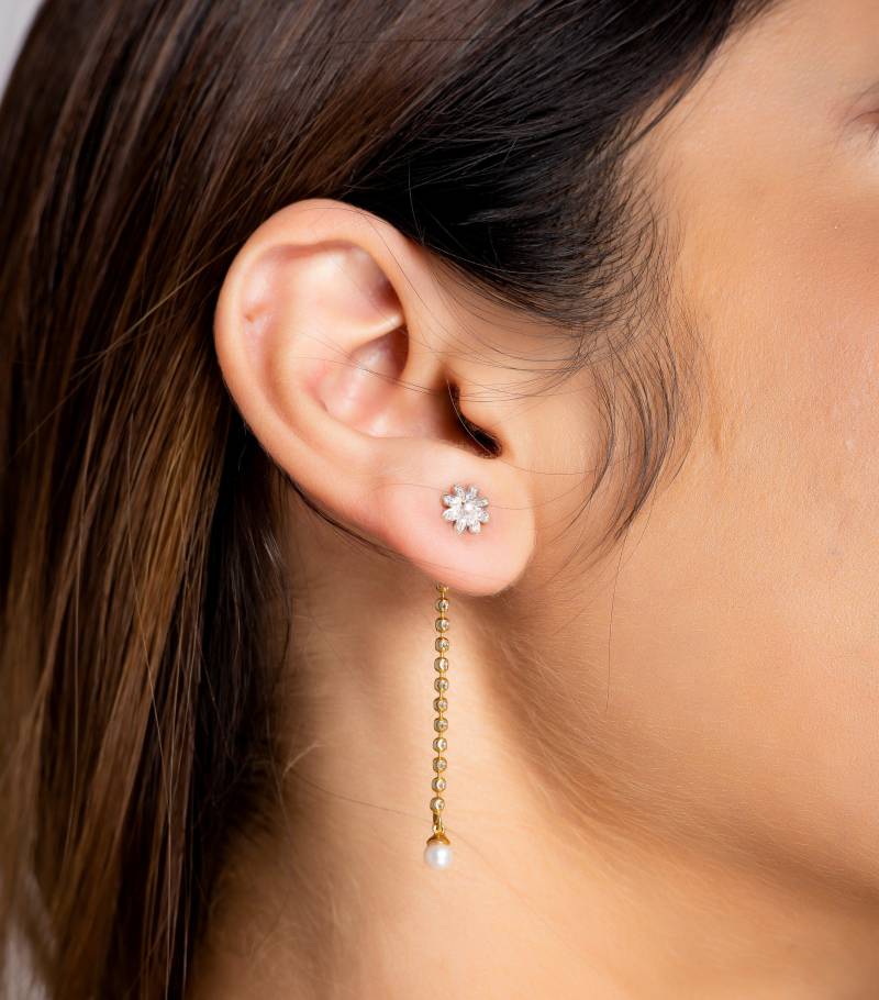 Kuberbox Embellir Pearl 18K Gold Jacke Ohrringe Kuberbox Embellir Pearl 18K Gold Jacke Ohrringe von KuberBox