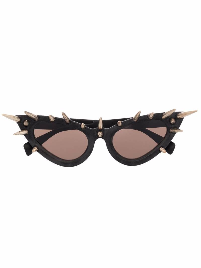 Kuboraum Cat-Eye-Sonnenbrille - Schwarz von Kuboraum
