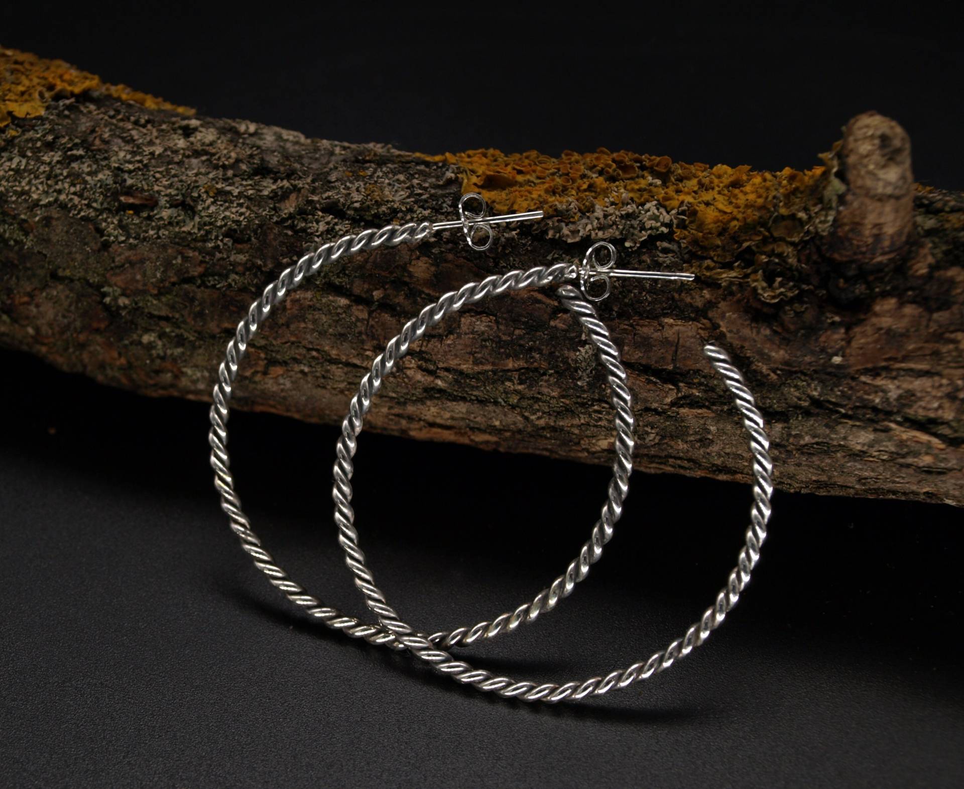 Creolen 46mm , Sterling Silber 925 Hoops Gedreht Und Teilweise Geschwärzt, Handgefertigt, Geschenk Für Sie Ihn von KudawPellu