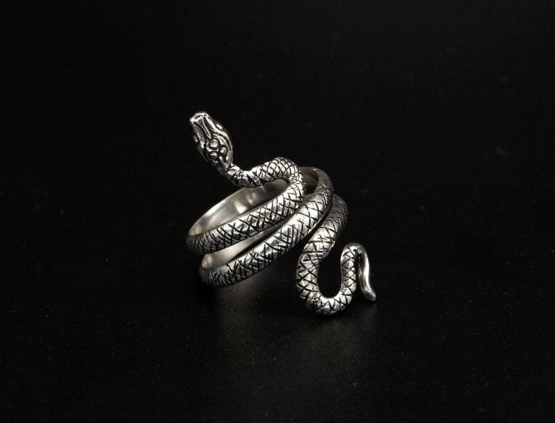 Schlangenring, Handgefertigt in 925 Sterling Silber Schlangenring, Handgefertigt in 925 Sterling Silber von KudawPellu