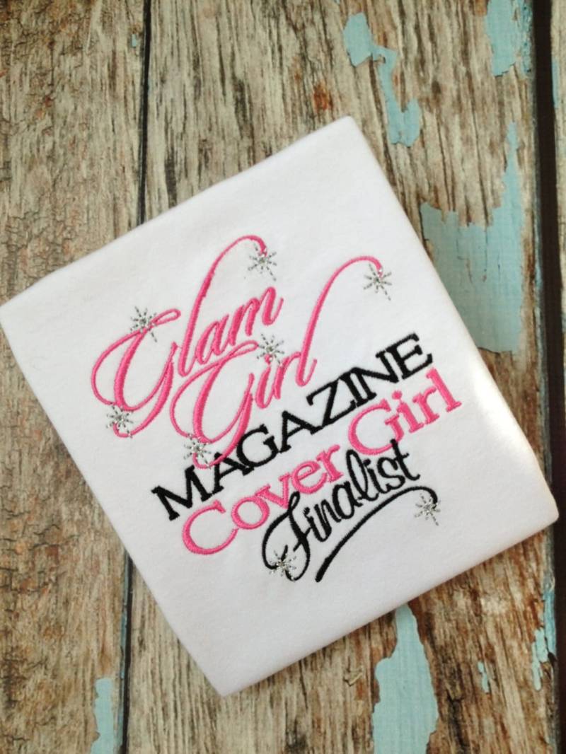 Glam Girl, Magazin Cover Girl Finalist Shirt - Besticktes Glitter Glam Girl, Magazin Cover Girl Finalist Shirt - Besticktes Glitter von KuggaKIDS