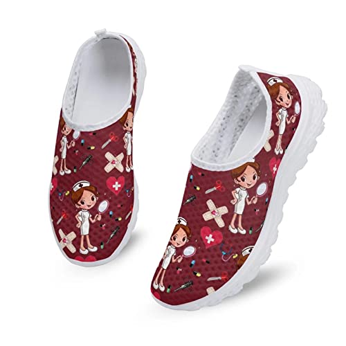 Kuiaobaty Damen Cartoon Krankenschwester Slip-On Sneaker mit Memory Foam, Carer Girl Rot Mesh Atmungsaktive Sneaker Lässige Sommerschuhe Mädchen Outdoor Road Walking Sneaker von Kuiaobaty